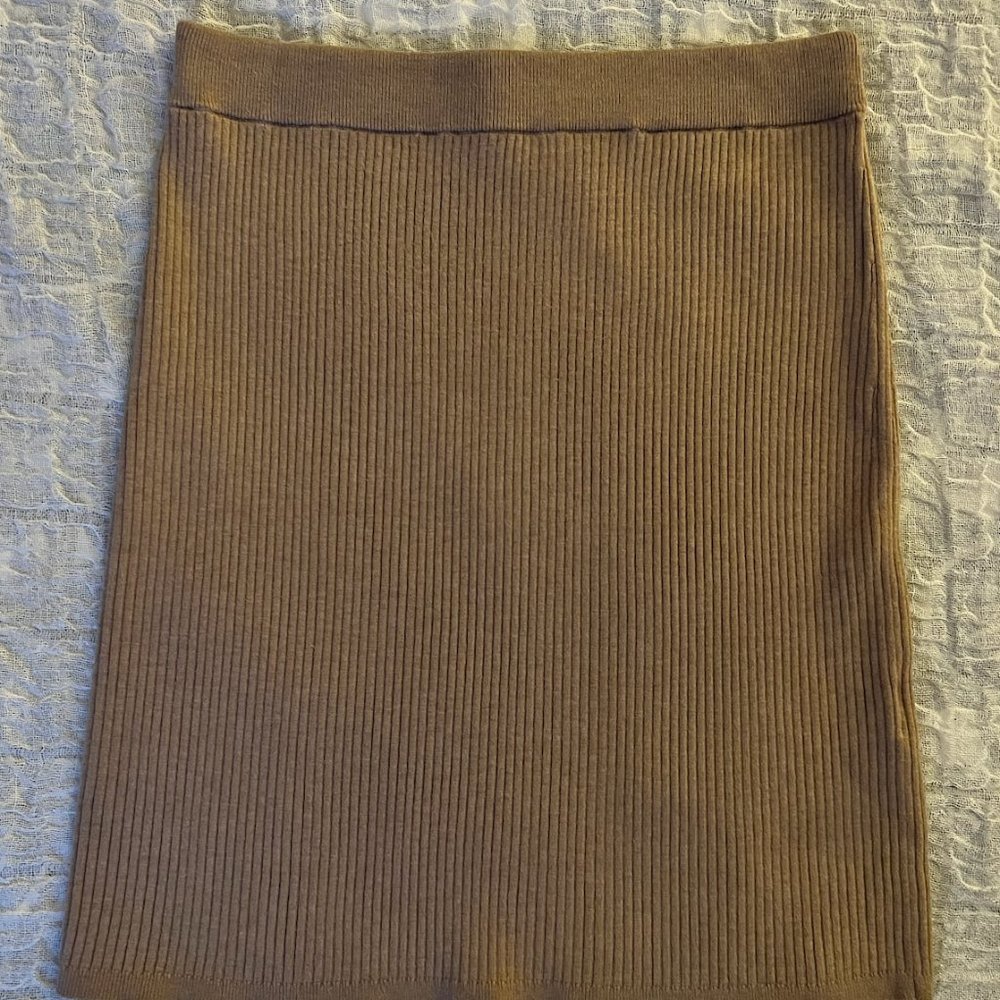 Wilfred RESO SKIRT - Ribbed Knit Mini Skirt